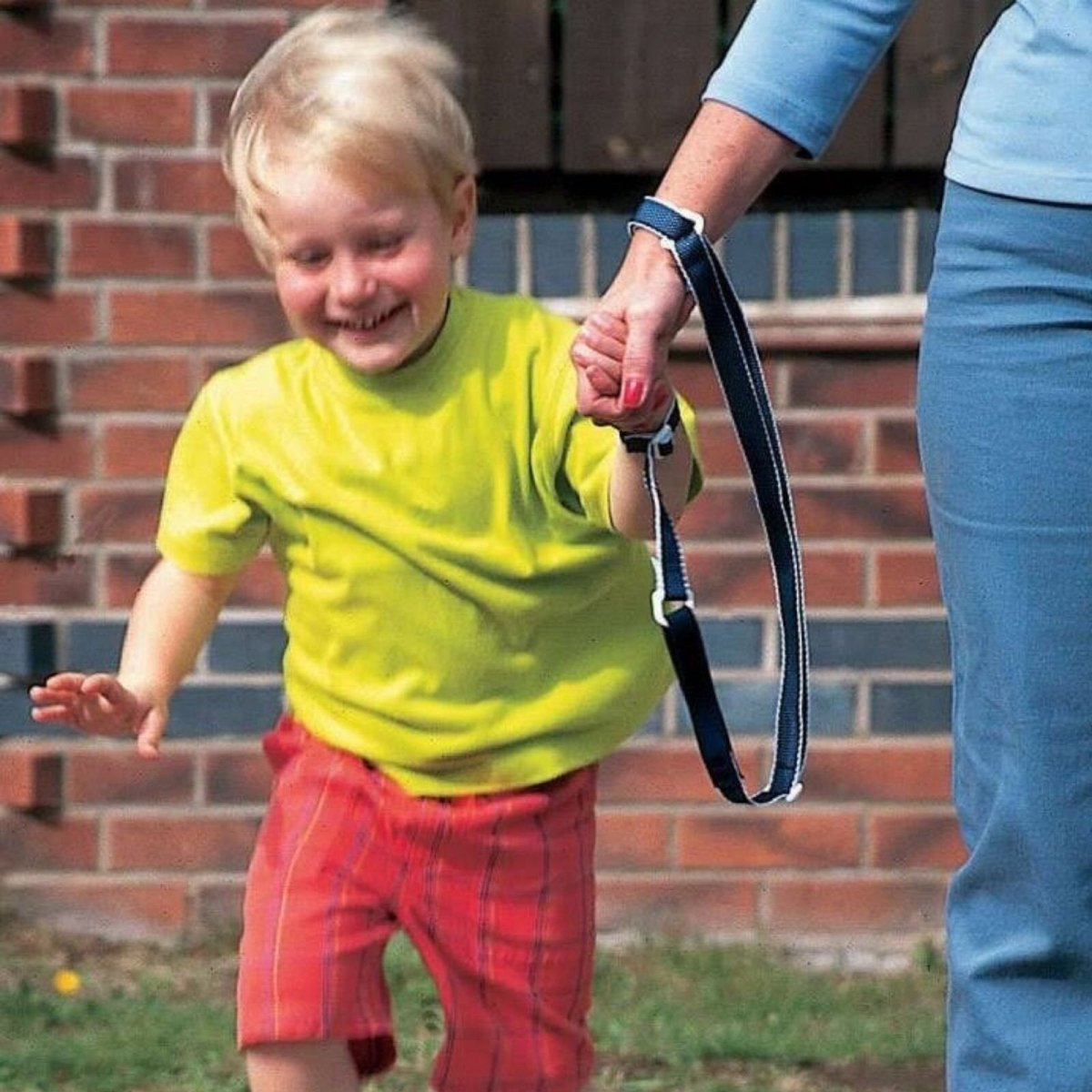 Clippasafe Safety Wrist Link with Shock Absorber - Navy Blue - mezetto ebebek ebebek