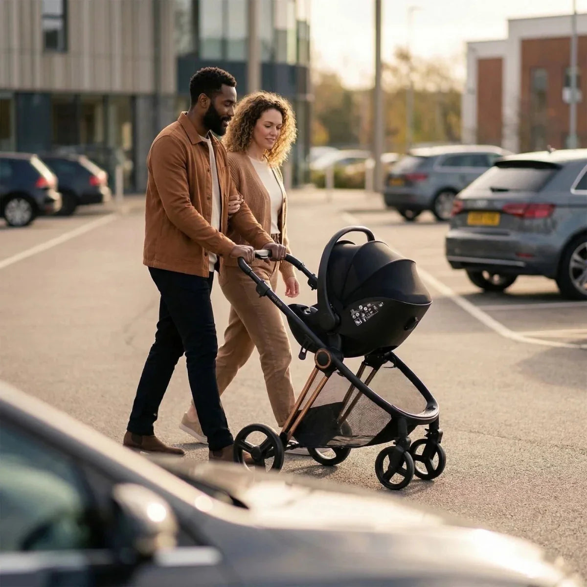 Red Kite Push Me Pace i-Size 2-in-1 Neo Travel System - Amber