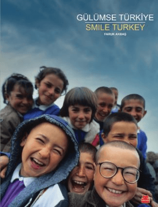 Gülümse Türkiye - Kırmızı Kedi Yayınevi Kitap