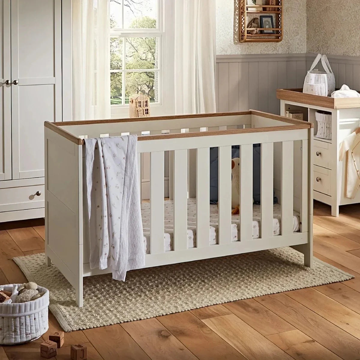 CuddleCo Burford 2 Piece Nursery Furniture Set - White/Oak