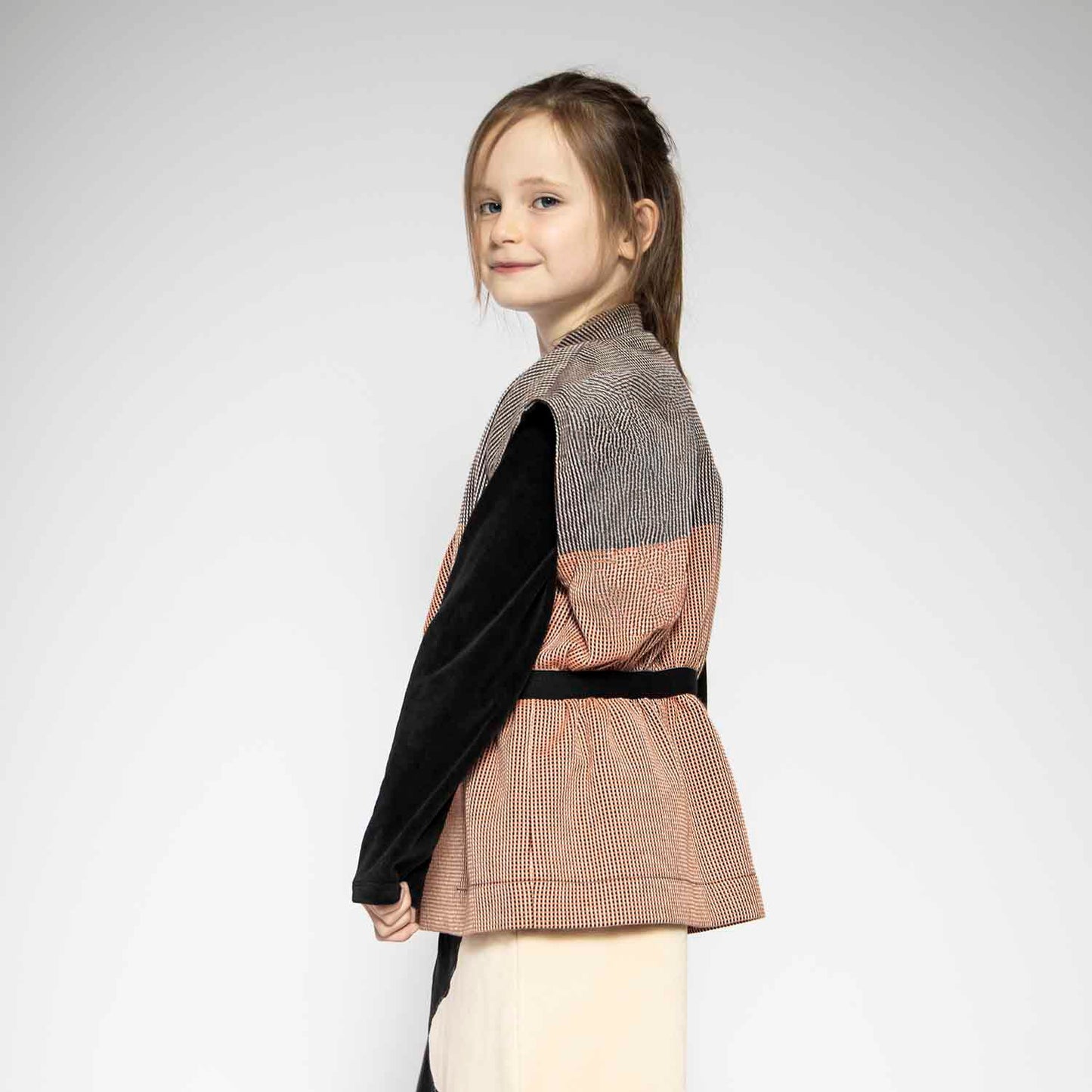 Multicolored Sleveless Jacket with Appliquè-3