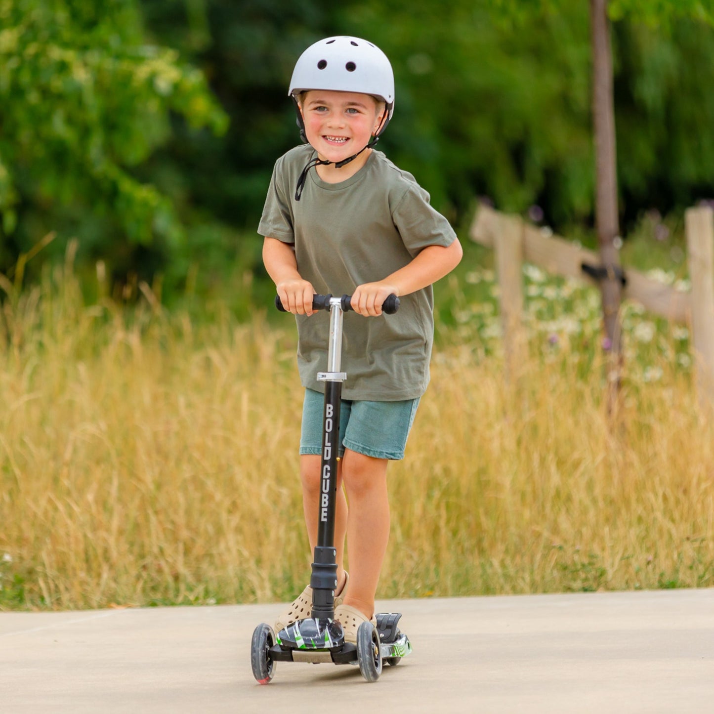 Swift Green - Big 3 Wheel Scooter - mezetto