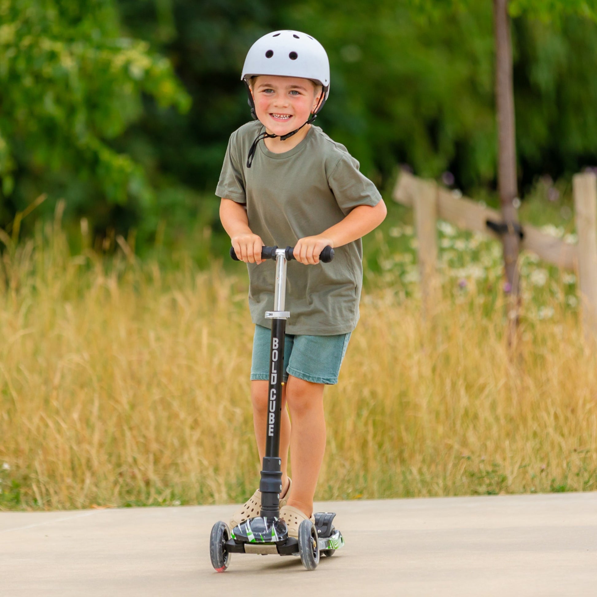 Swift Green - Big 3 Wheel Scooter - mezetto