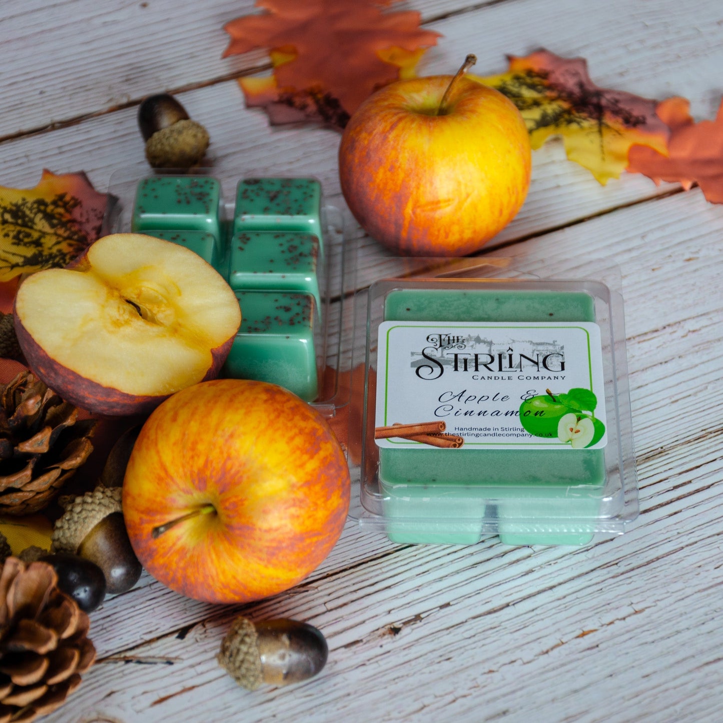 Apple & Cinnamon - Wax Melt Clamshell - mezetto Shopify Collective The Stirling Candle Company