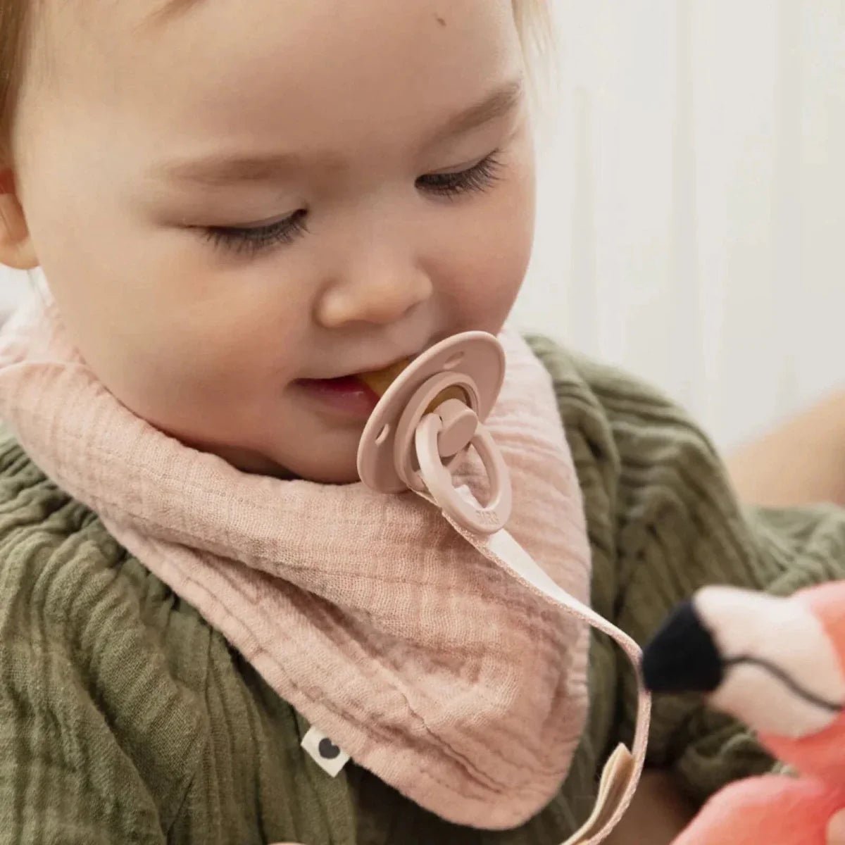 BIBS Bandana Bib - Blush - mezetto ebebek ebebek