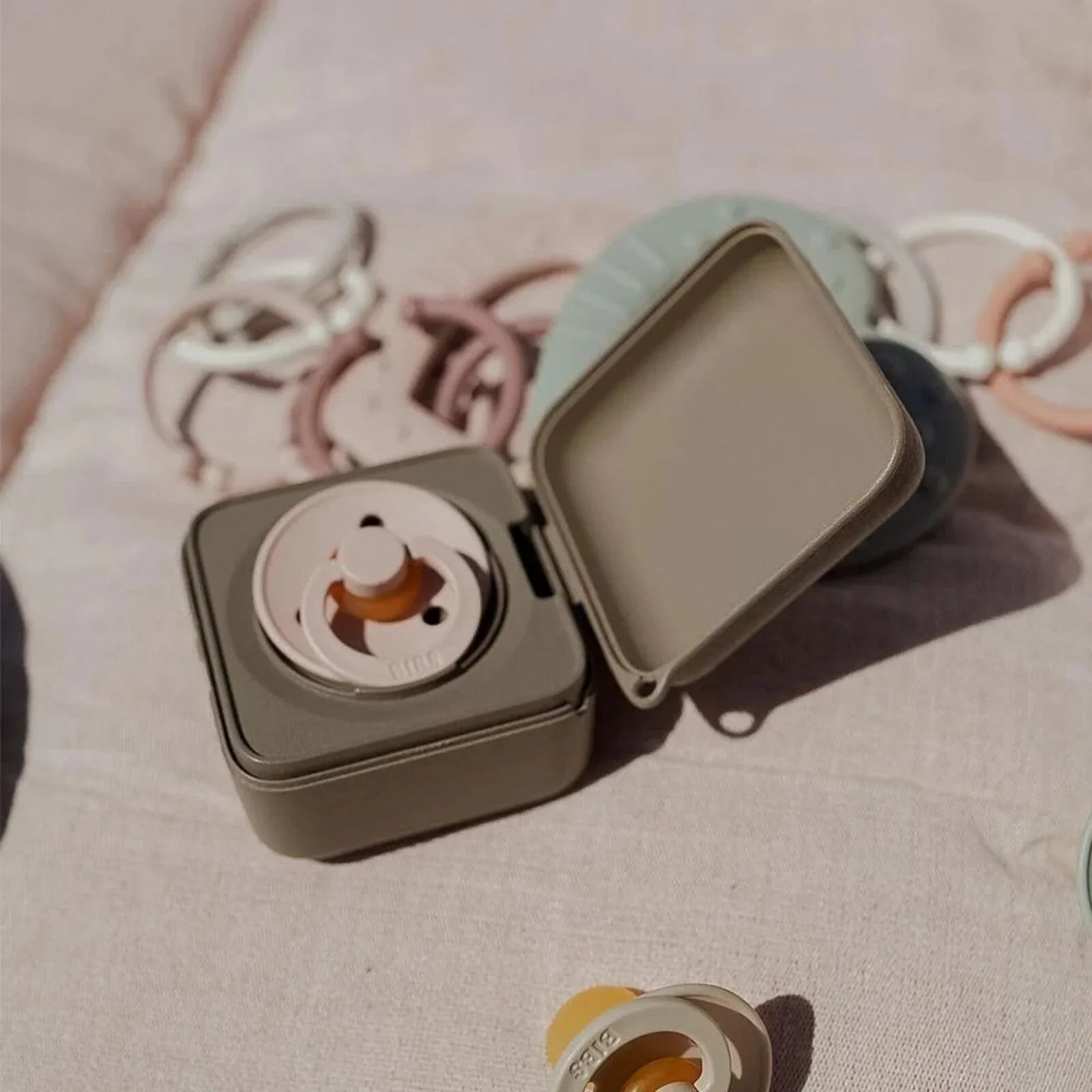 BIBS Soother Box - Vanilla - mezetto ebebek ebebek