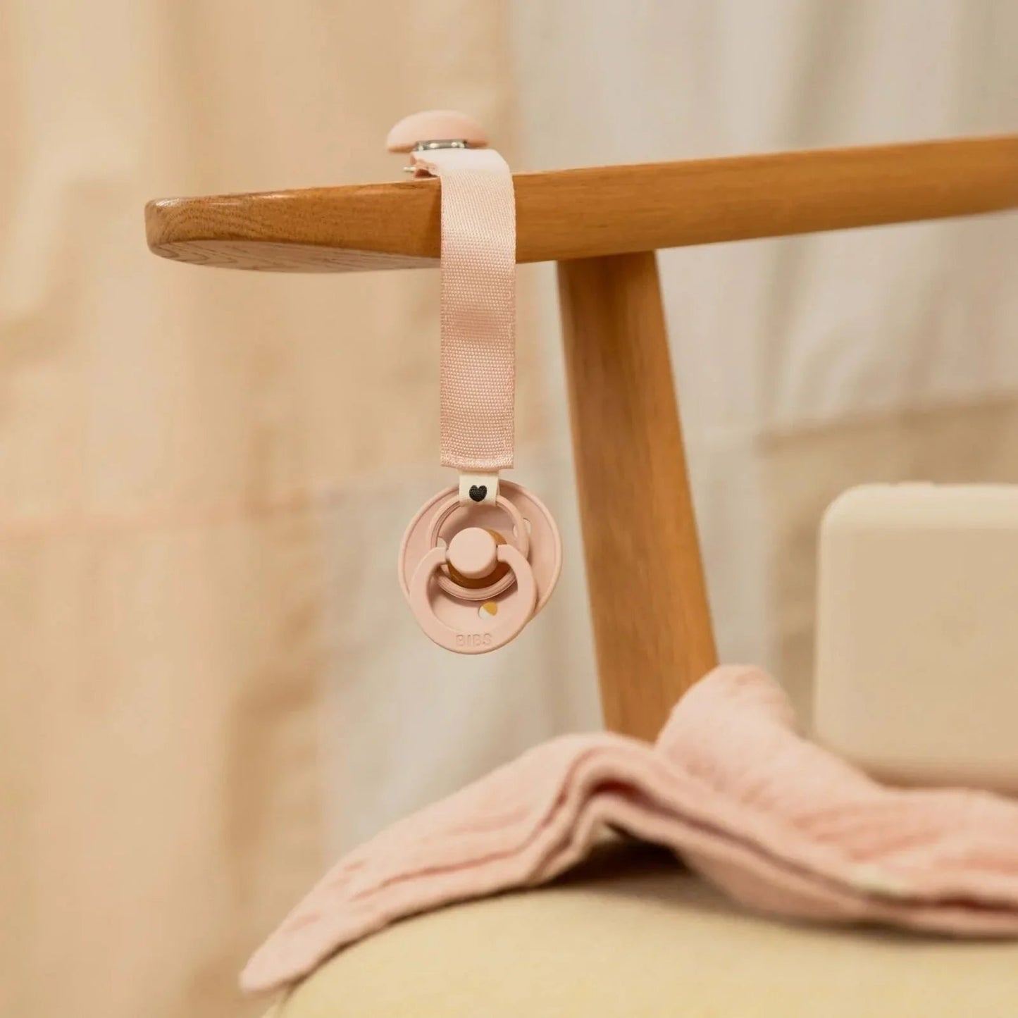 BIBS Soother Clip Ribbon - Blush - mezetto ebebek ebebek