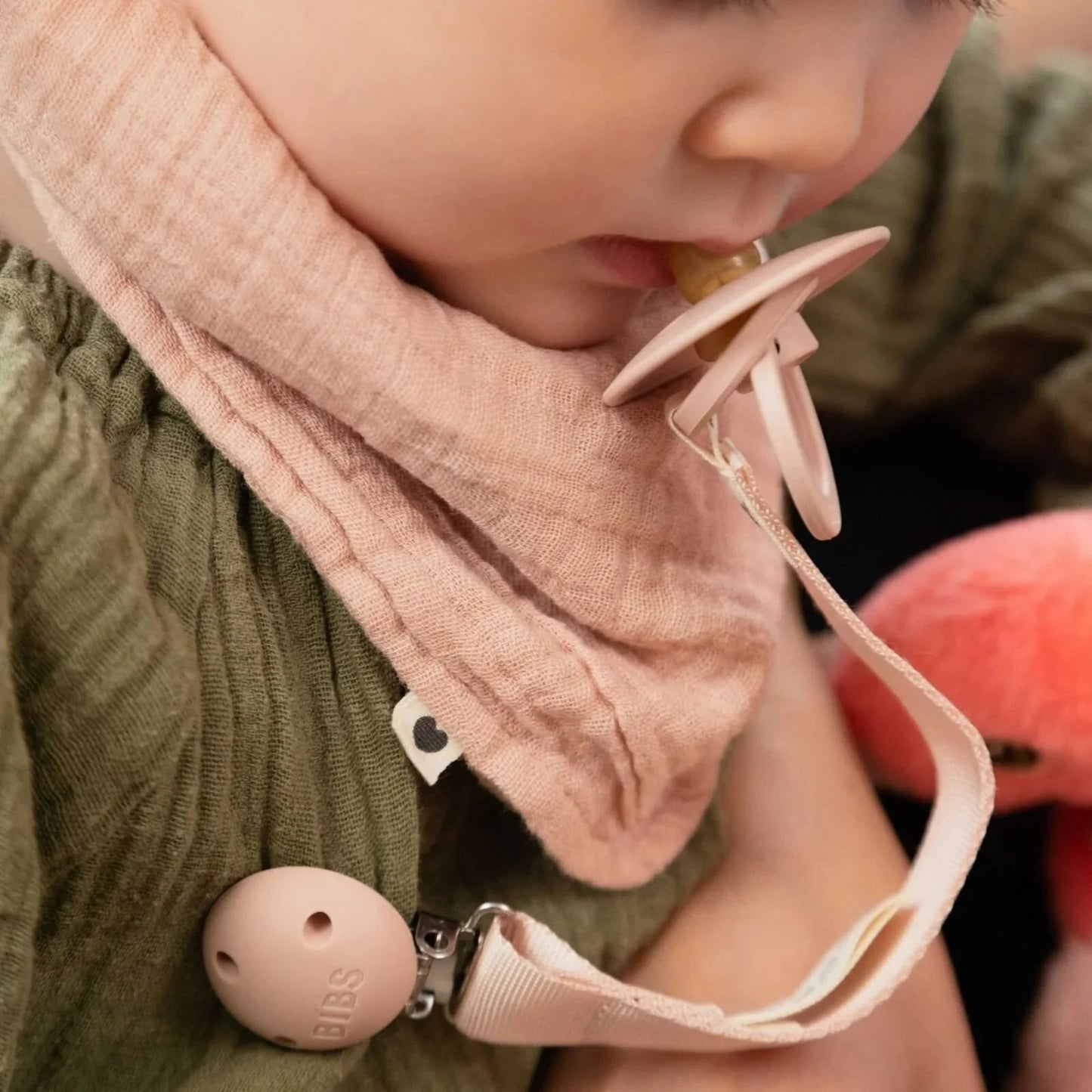 BIBS Soother Clip Ribbon - Blush - mezetto ebebek ebebek