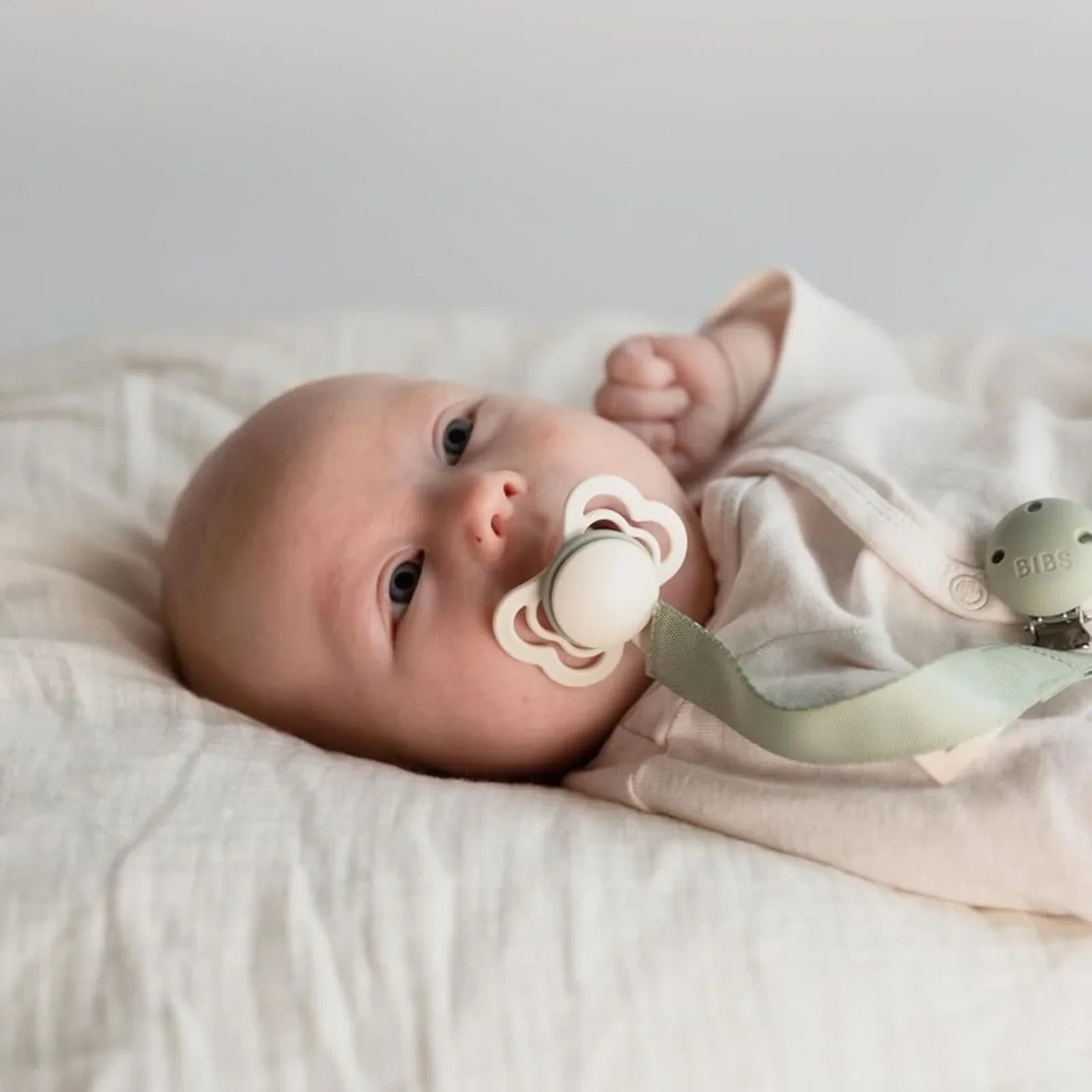 BIBS Soother Clip Ribbon - Sage - mezetto ebebek ebebek