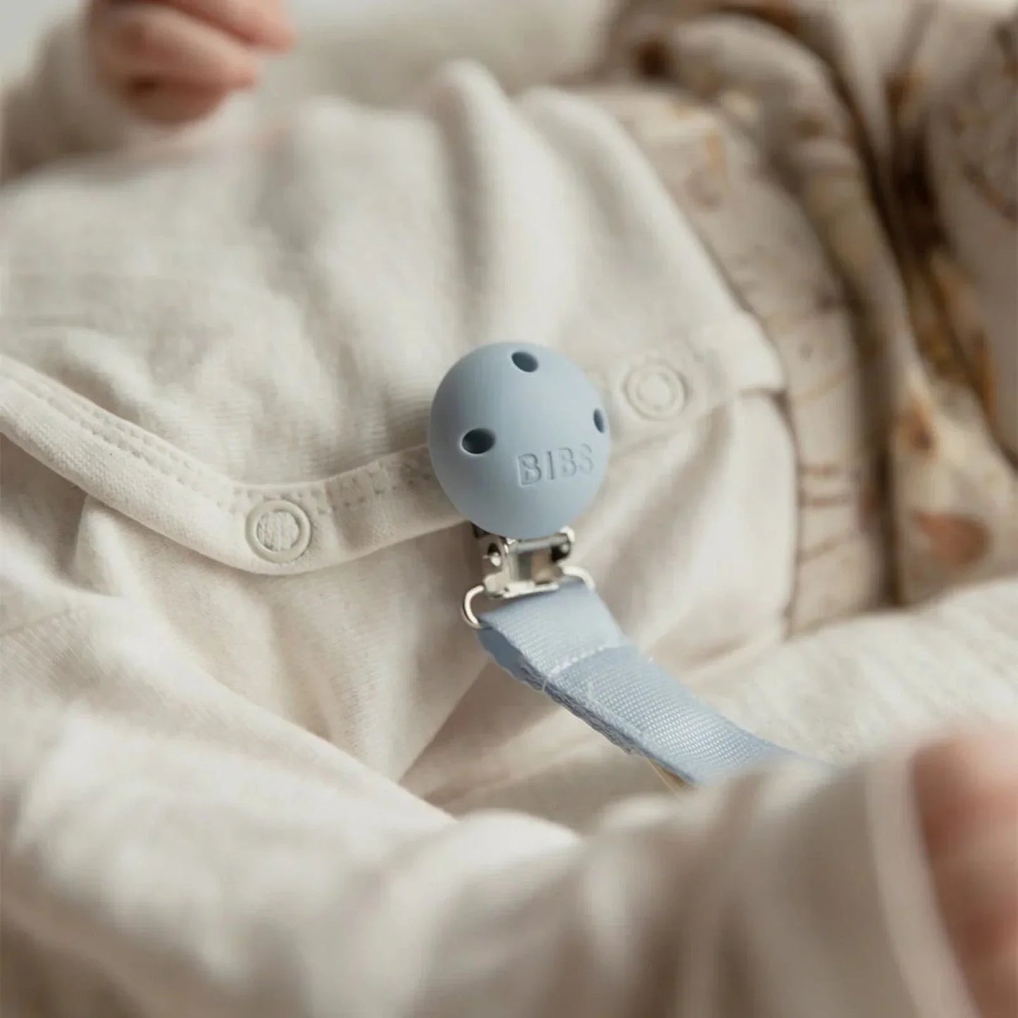 BIBS Soother Clip Ribbon - Sand - mezetto ebebek ebebek