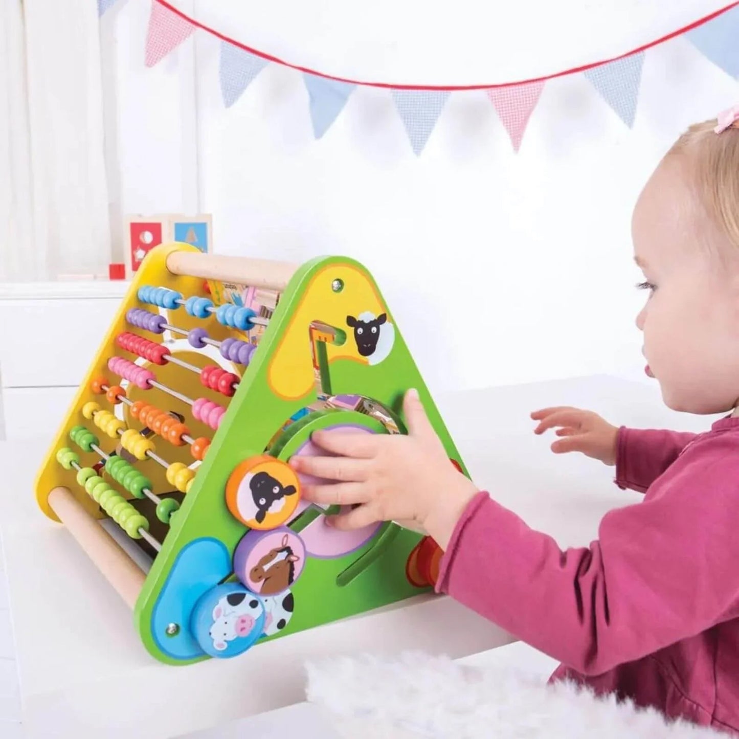 Bigjigs Toys Triangular Activity Centre - mezetto ebebek ebebek