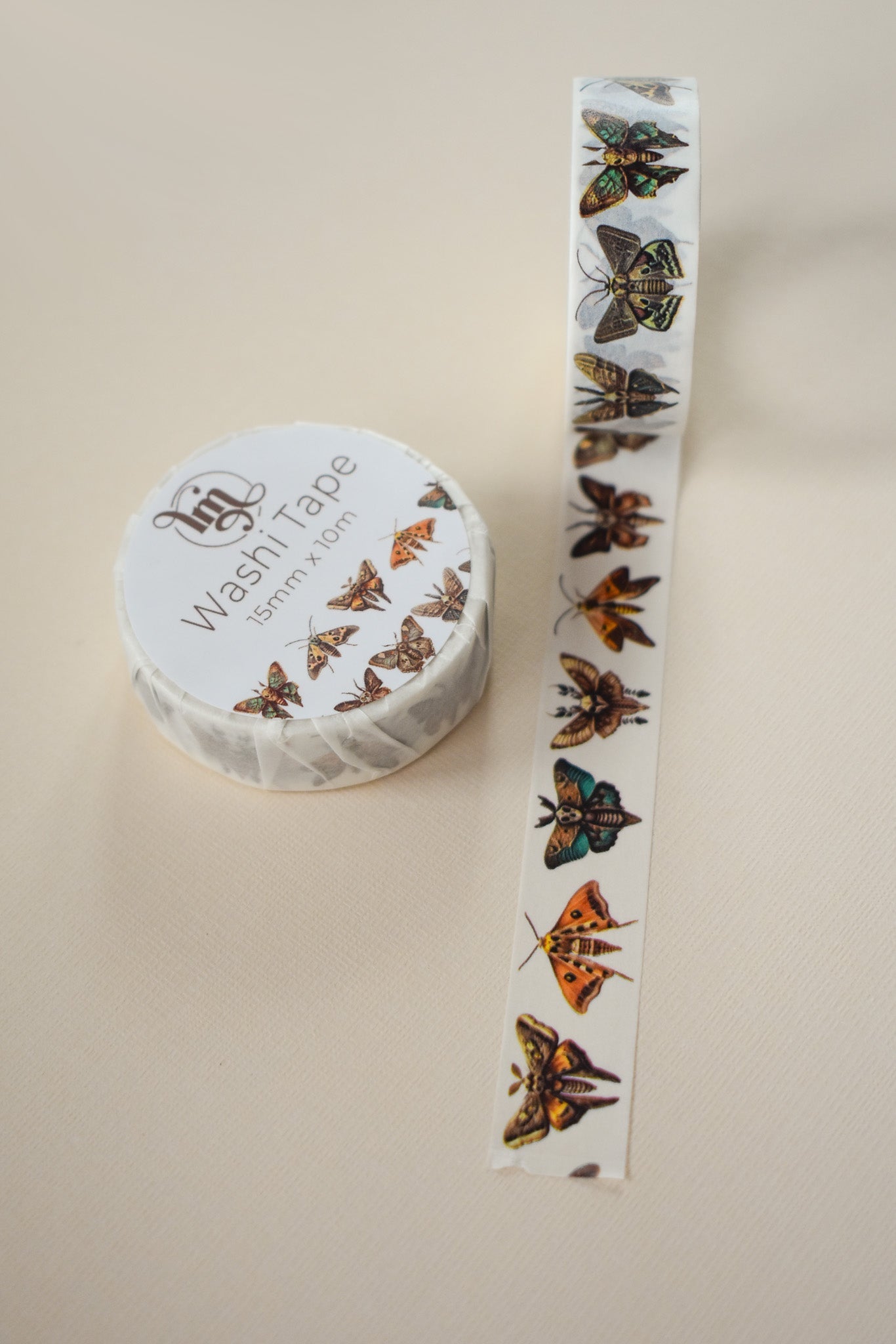Brown Moth - mezetto Lunamise Lunamise