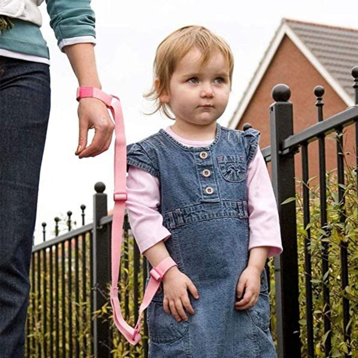 Clippasafe Safety Wrist Link with Shock Absorber - Pink - mezetto ebebek ebebek
