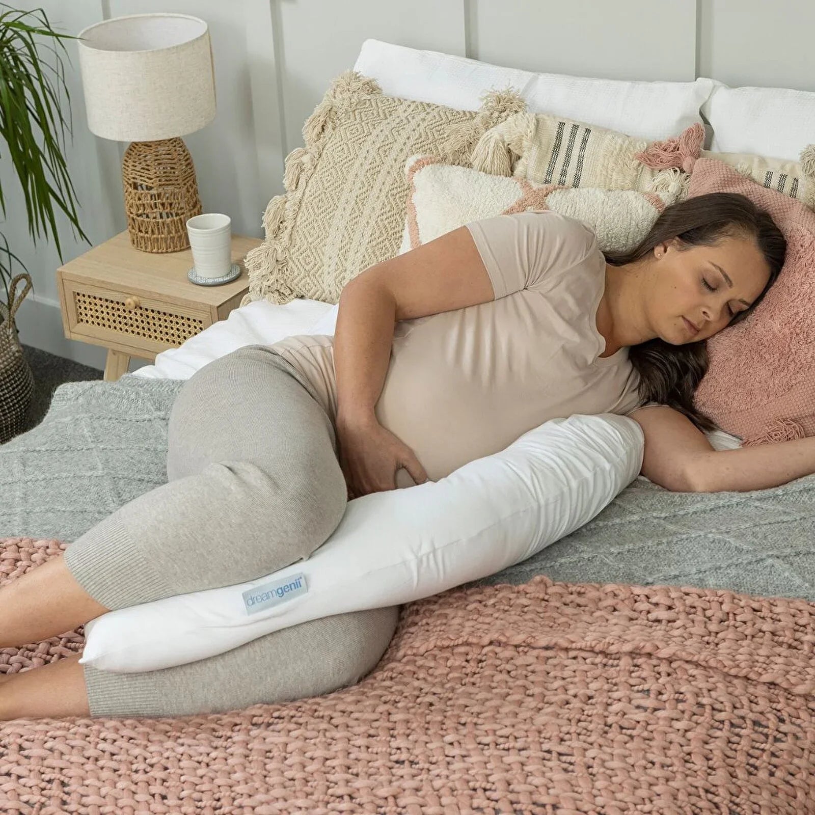 Dreamgenii Support and Feeding Pillow - White Cotton Jersey - mezetto ebebek ebebek