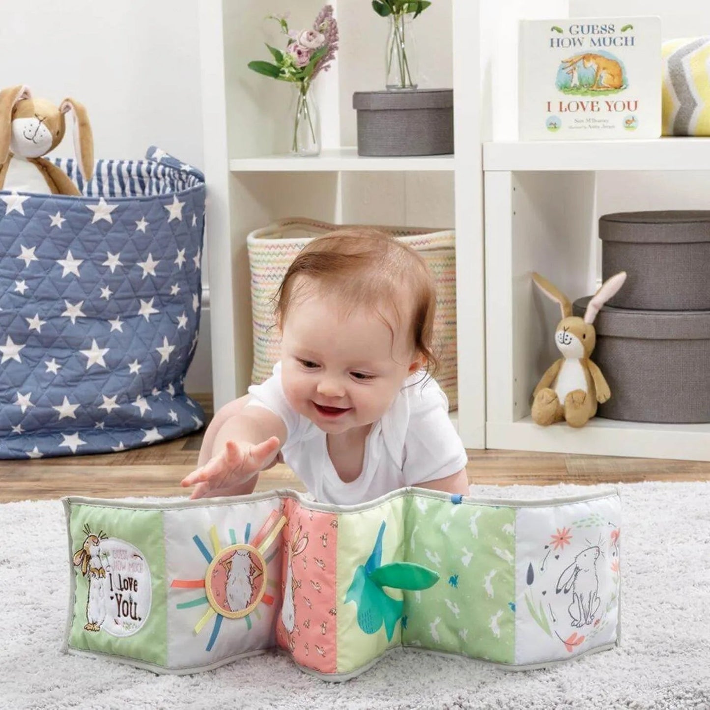 Guess How Much I Love You Unfold & Discover Activity Toy - mezetto ebebek ebebek