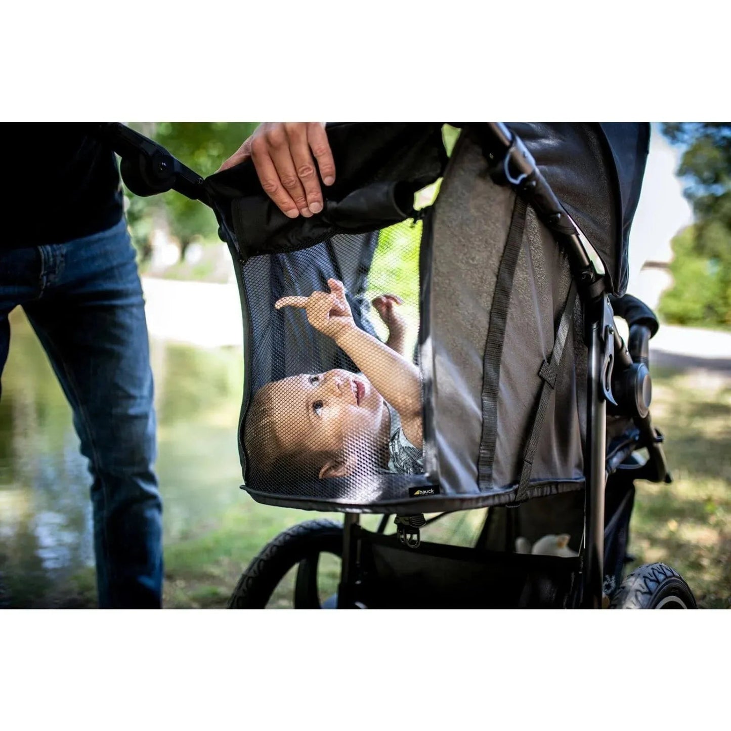 Hauck Runner 2 Pushchair - Black - mezetto ebebek ebebek