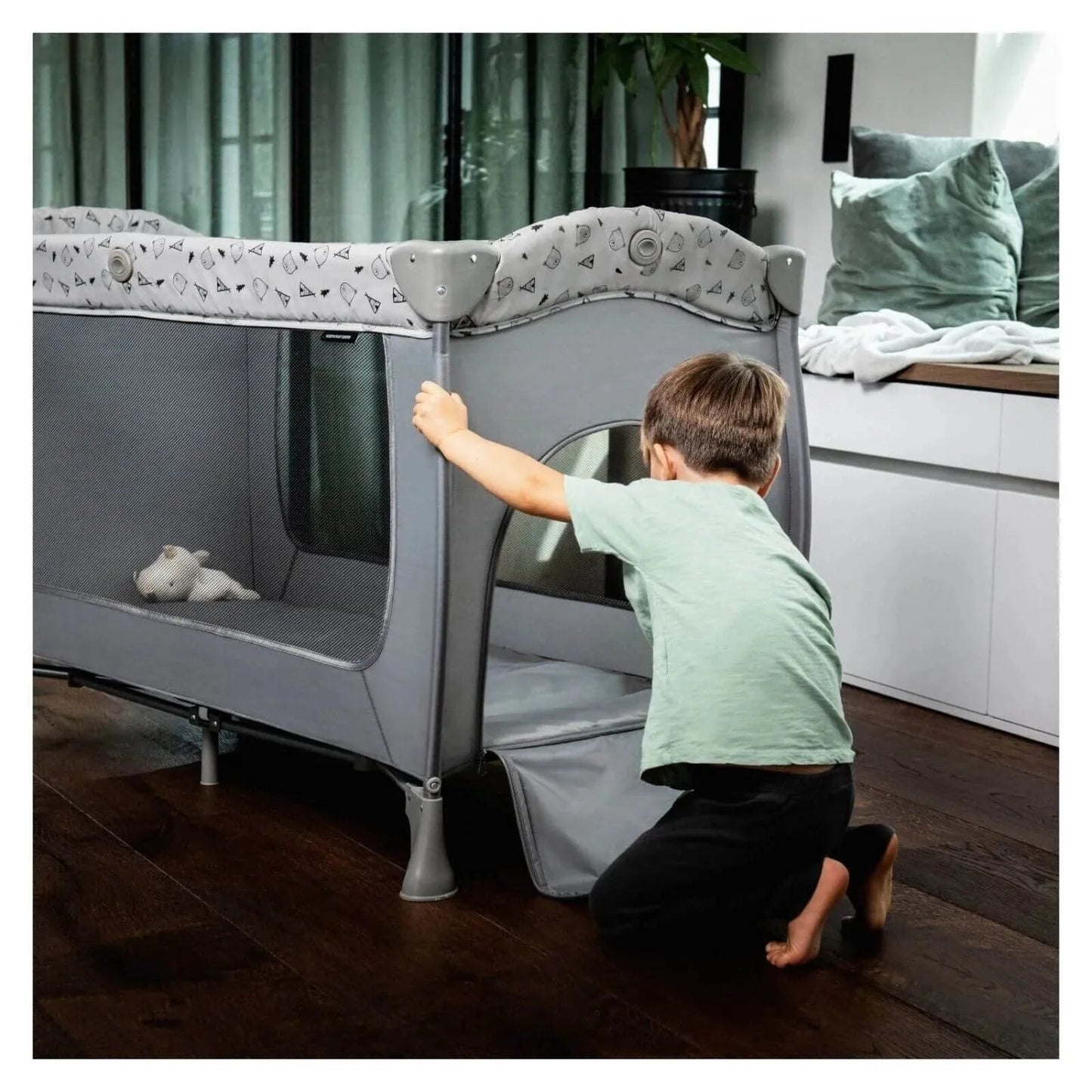 Hauck Sleep N Play Center Bassinet Travel Cot & Playpen - Stars - mezetto ebebek ebebek
