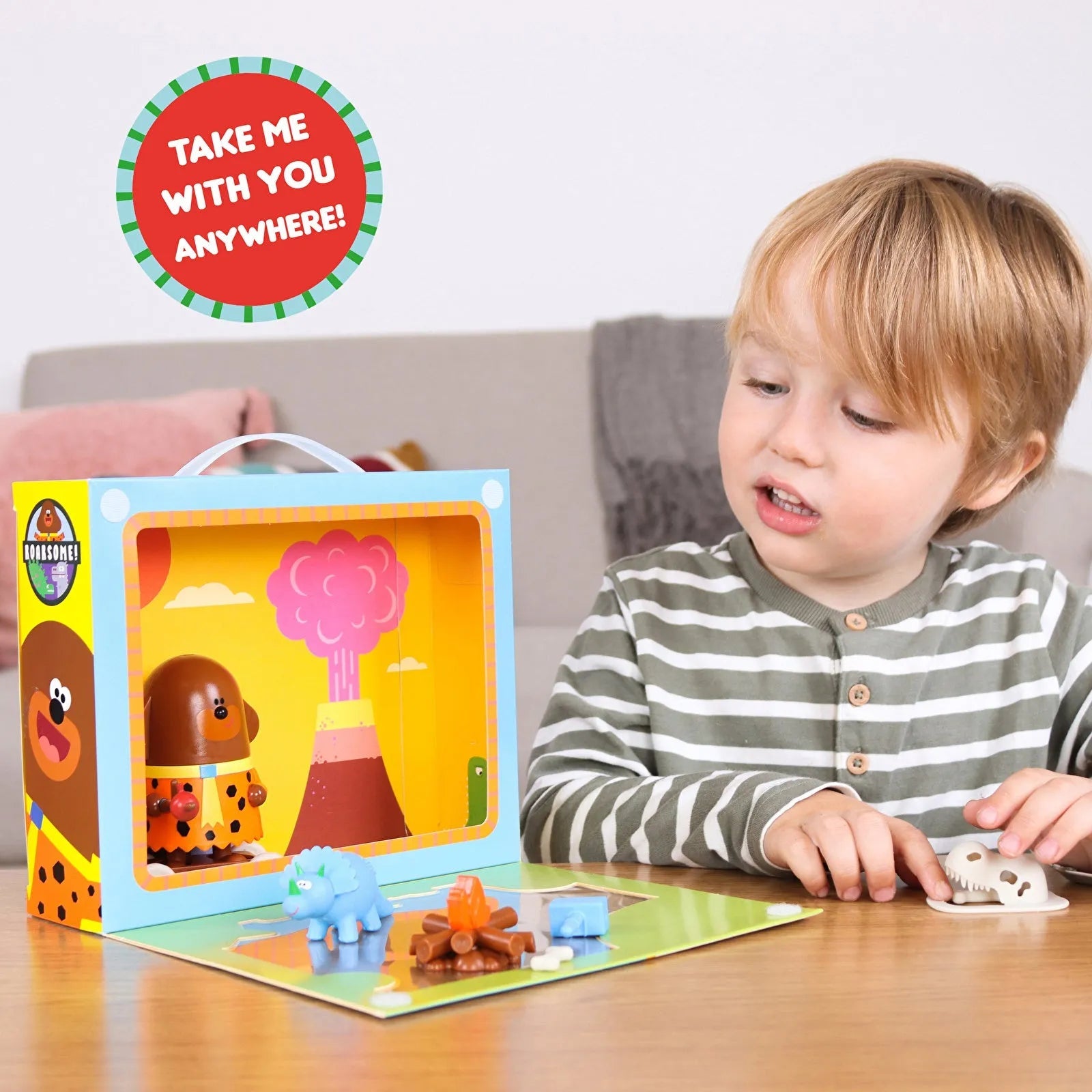 Hey Duggee Secret Surprise Take and Play Set Dinosaurs with Duggee - mezetto ebebek ebebek