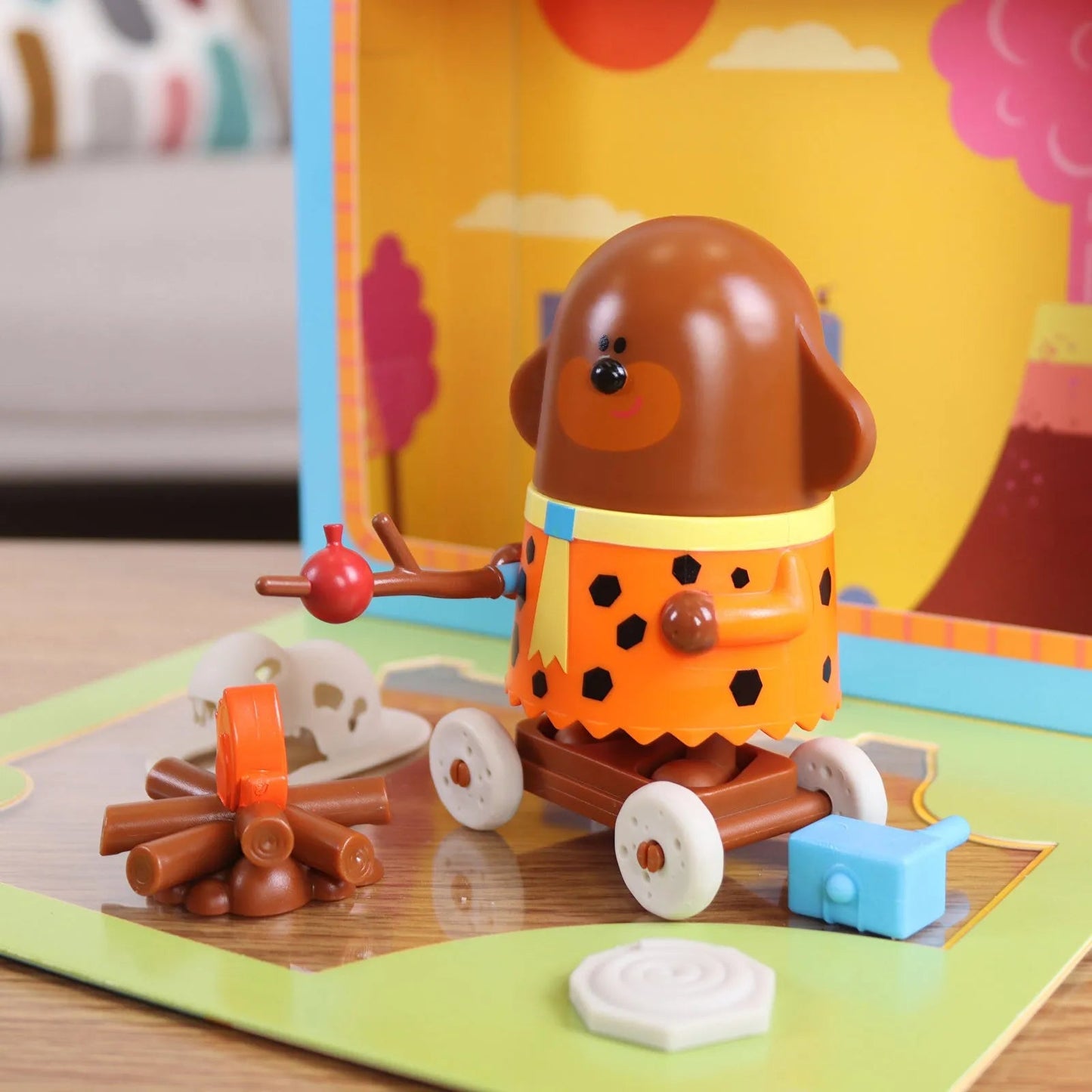 Hey Duggee Secret Surprise Take and Play Set Dinosaurs with Duggee - mezetto ebebek ebebek