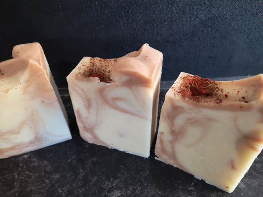 Hibiscus Pink Grapefruit Vegan Soap - mezetto Shopify Collective Somerset Natural Soaps
