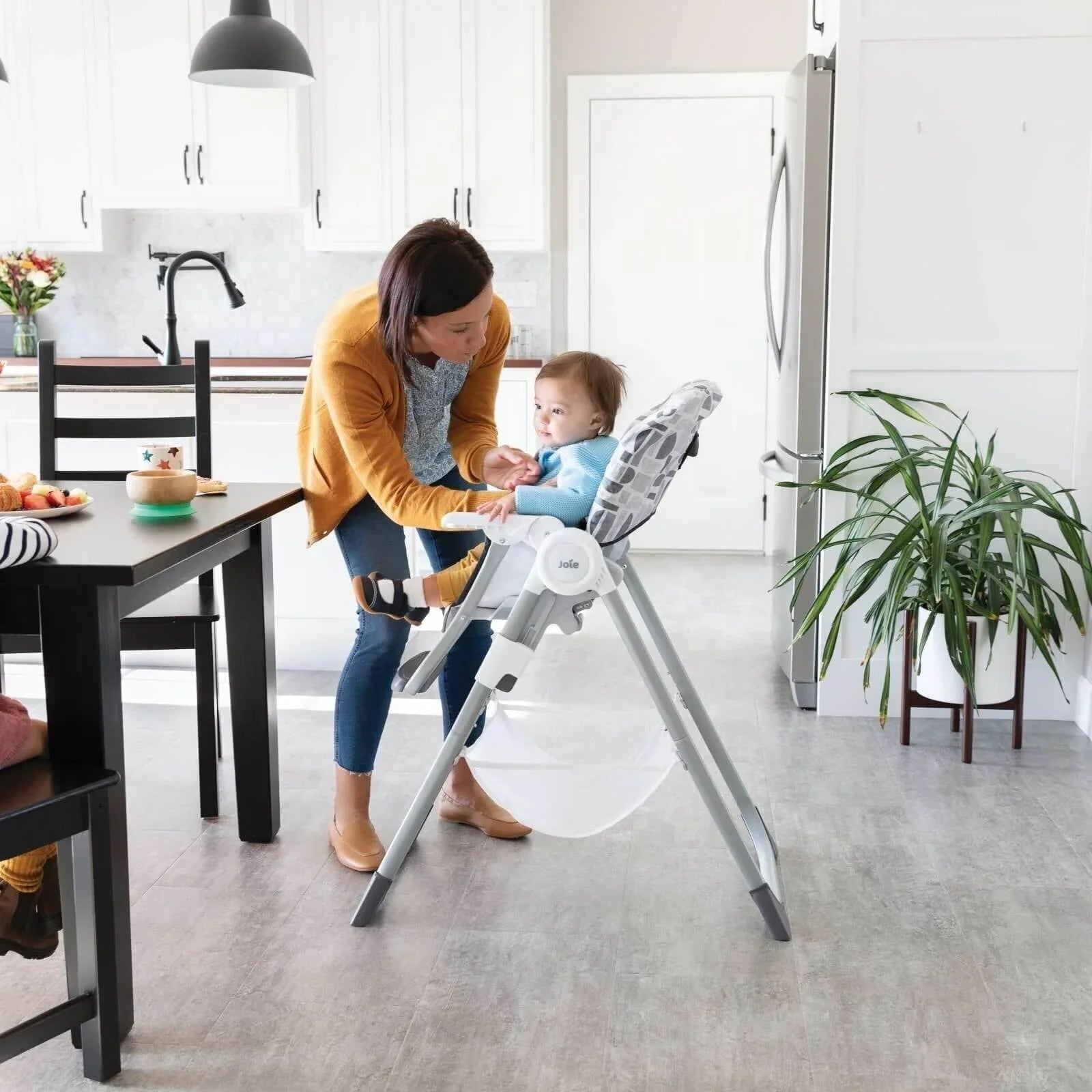 Joie Snacker 2 - in - 1 Highchair - Logan - mezetto ebebek ebebek
