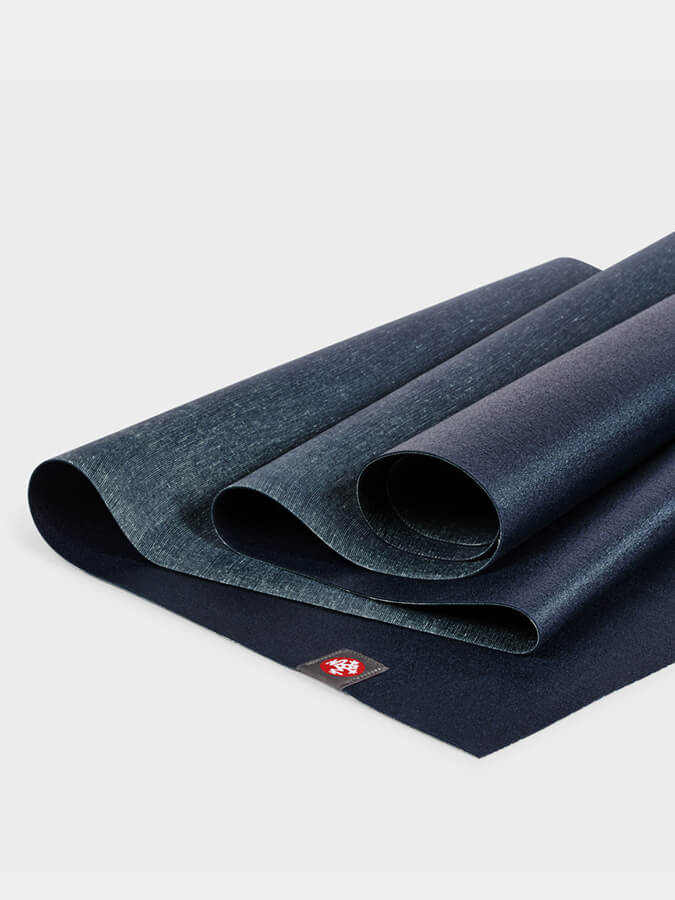 Manduka eKO SuperLite Travel Yoga Mat 1.5mm - mezetto Shopify Collective Yoga Studio Store