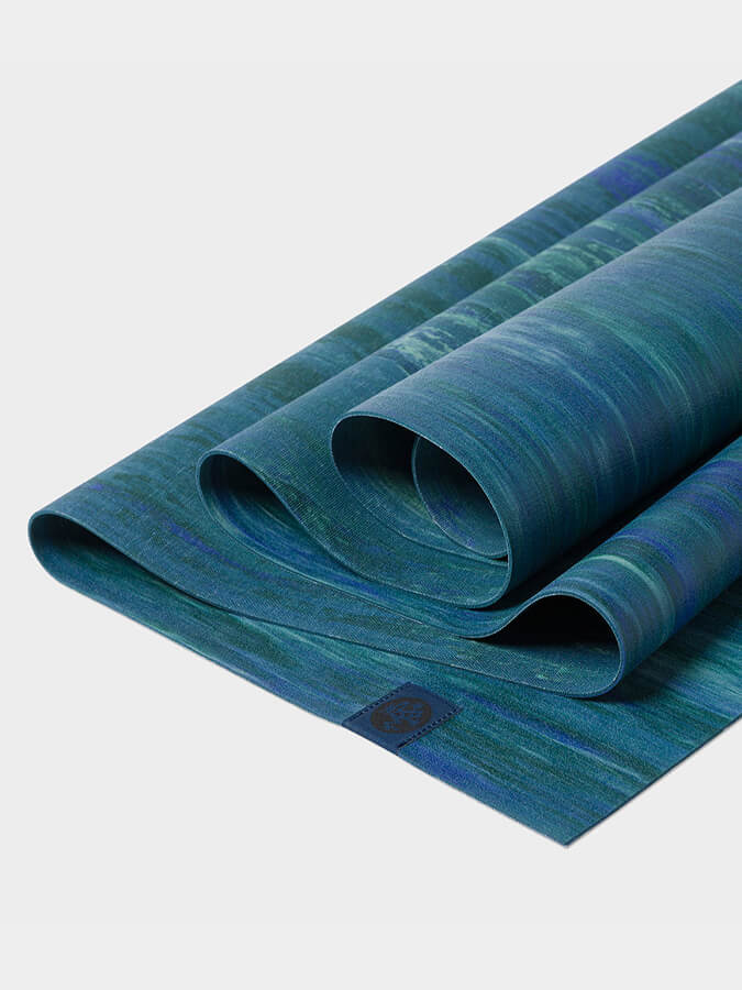 Manduka eKO SuperLite Travel Yoga Mat 1.5mm - mezetto Shopify Collective Yoga Studio Store