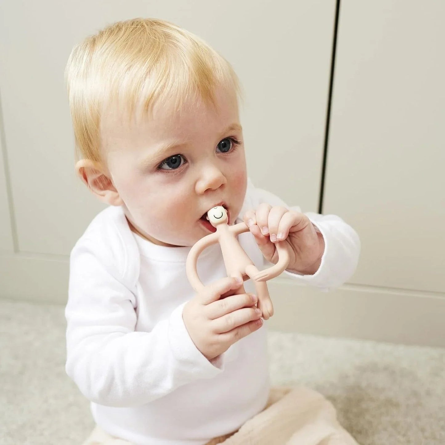 Matchstick Monkey Original Teething Toy - Dusty Pink - mezetto ebebek ebebek