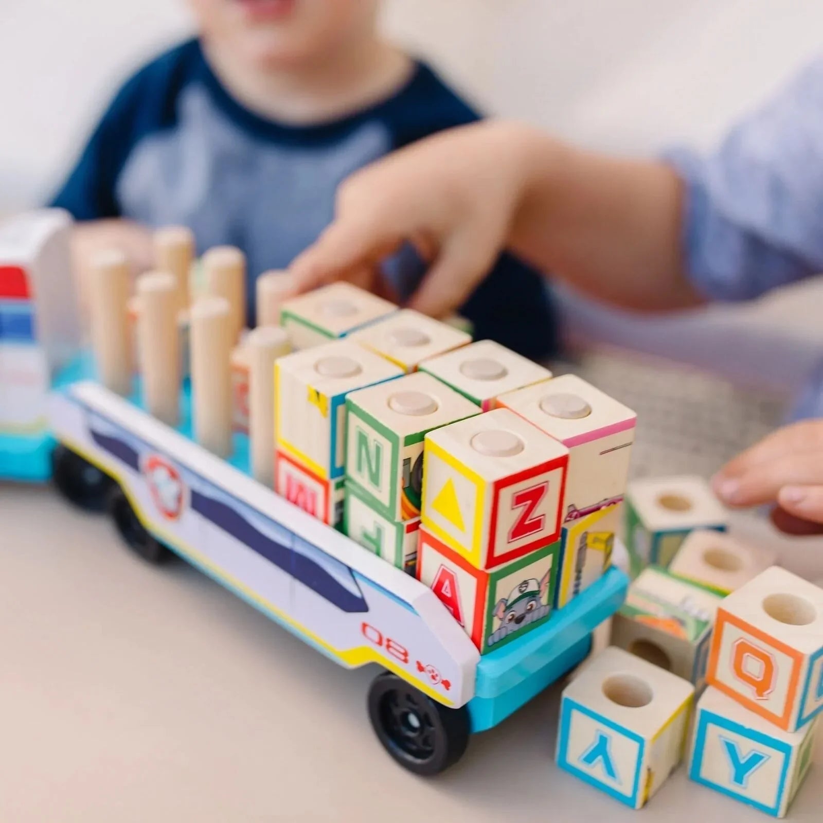 Melissa & Doug Paw Patrol ABC Block Truck - mezetto ebebek ebebek