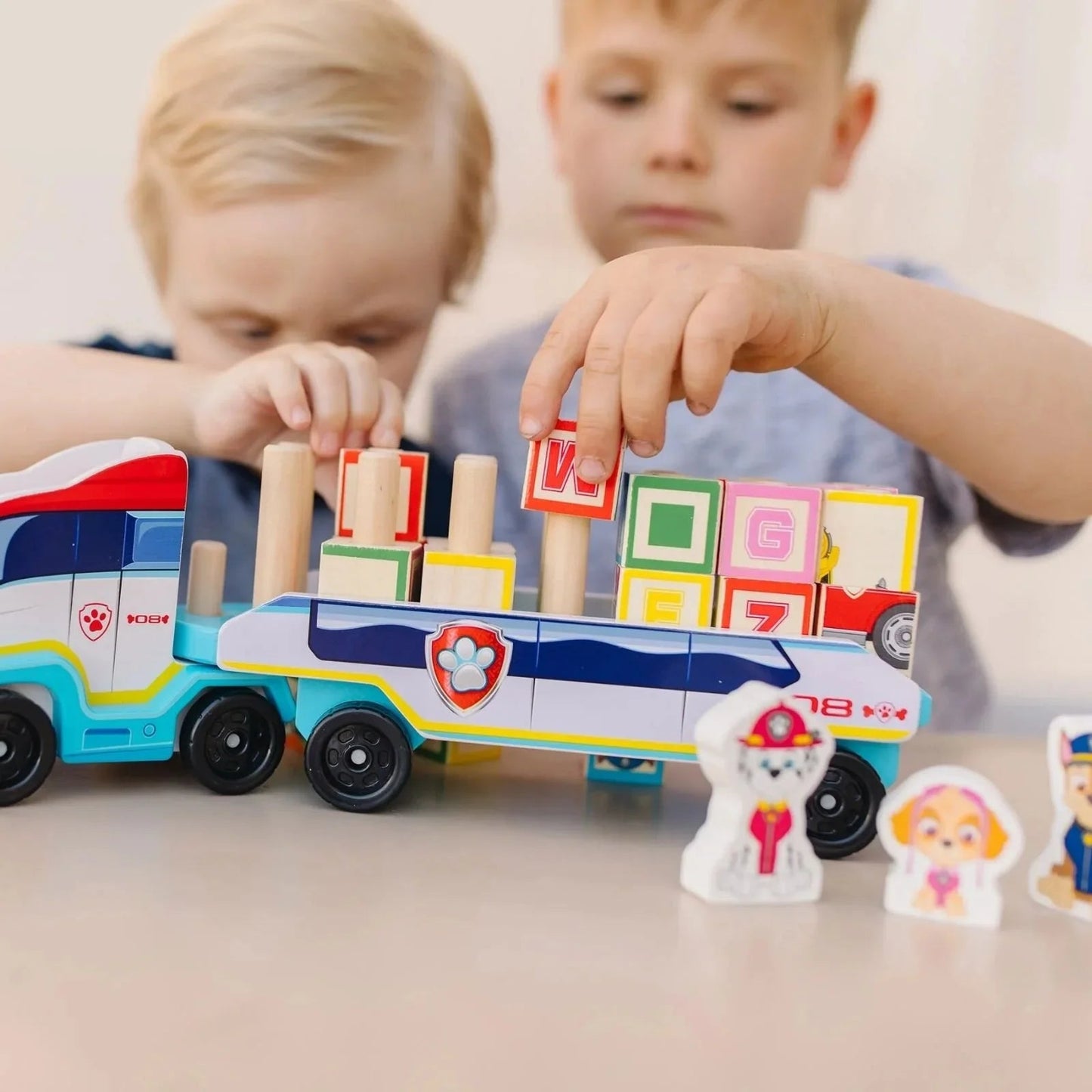 Melissa & Doug Paw Patrol ABC Block Truck - mezetto ebebek ebebek