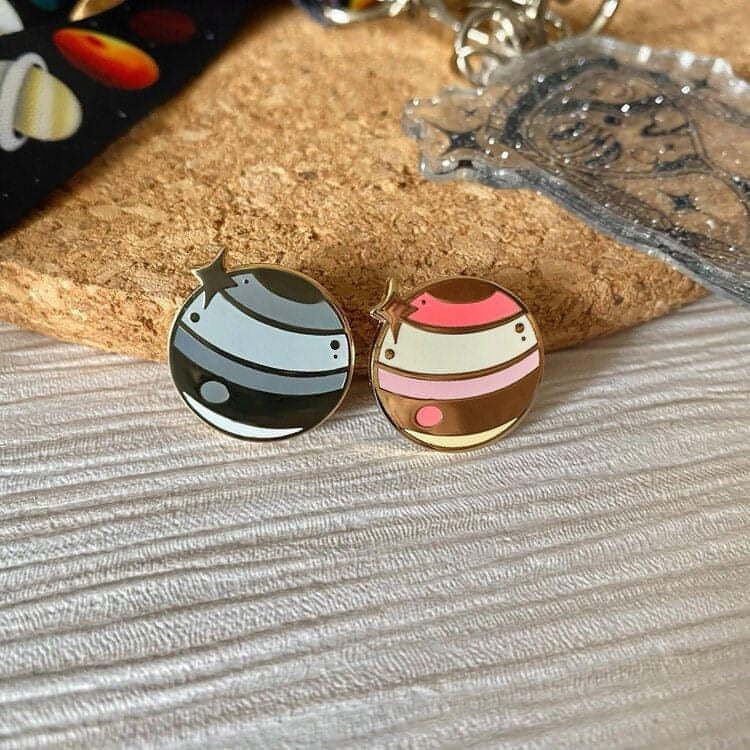 Mini Enamel Pin - mezetto Lunamise Lunamise