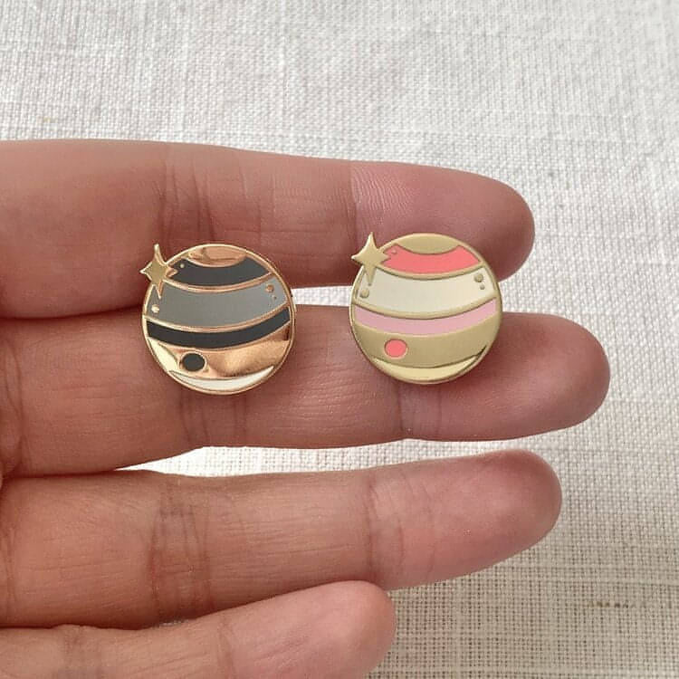 Mini Enamel Pin - mezetto Lunamise Lunamise