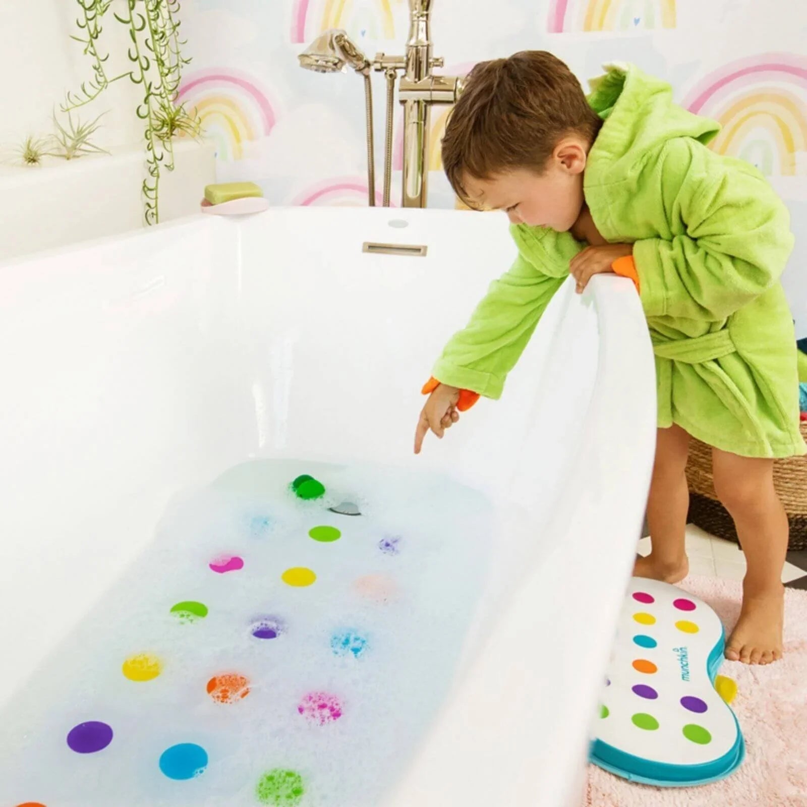 Munchkin Dandy Dots Non - Slip Baby & Toddler Bath Mat - mezetto ebebek ebebek