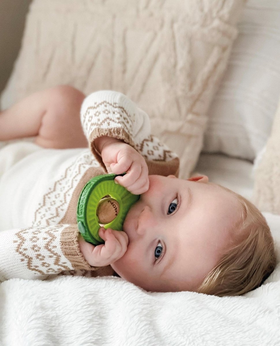 Nuby Avocado Teether - mezetto ebebek ebebek