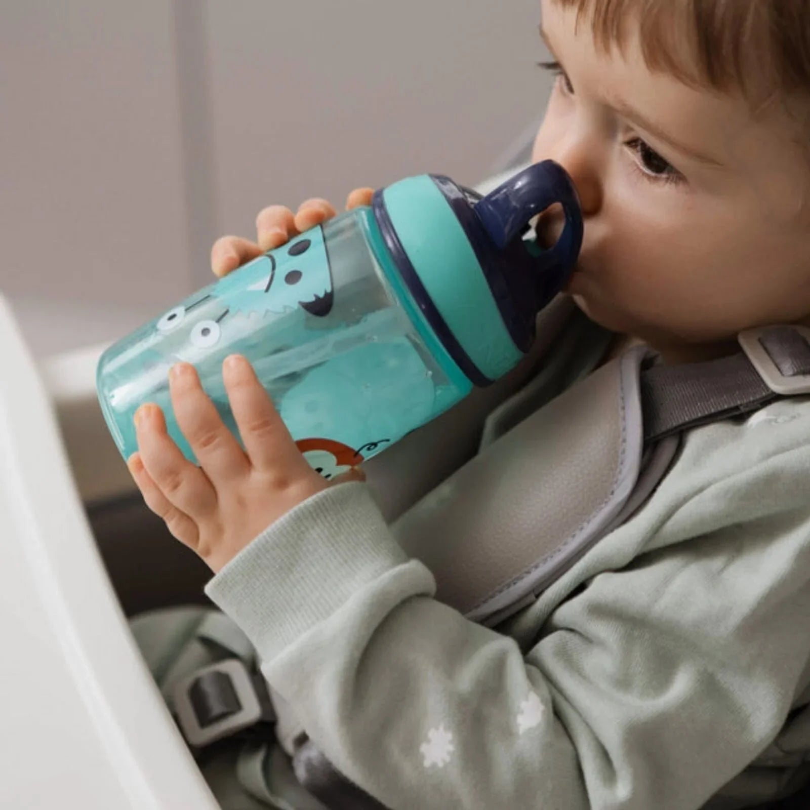 Nuby Mighty Swig Water Bottle Pack of 1 360ml - mezetto ebebek ebebek