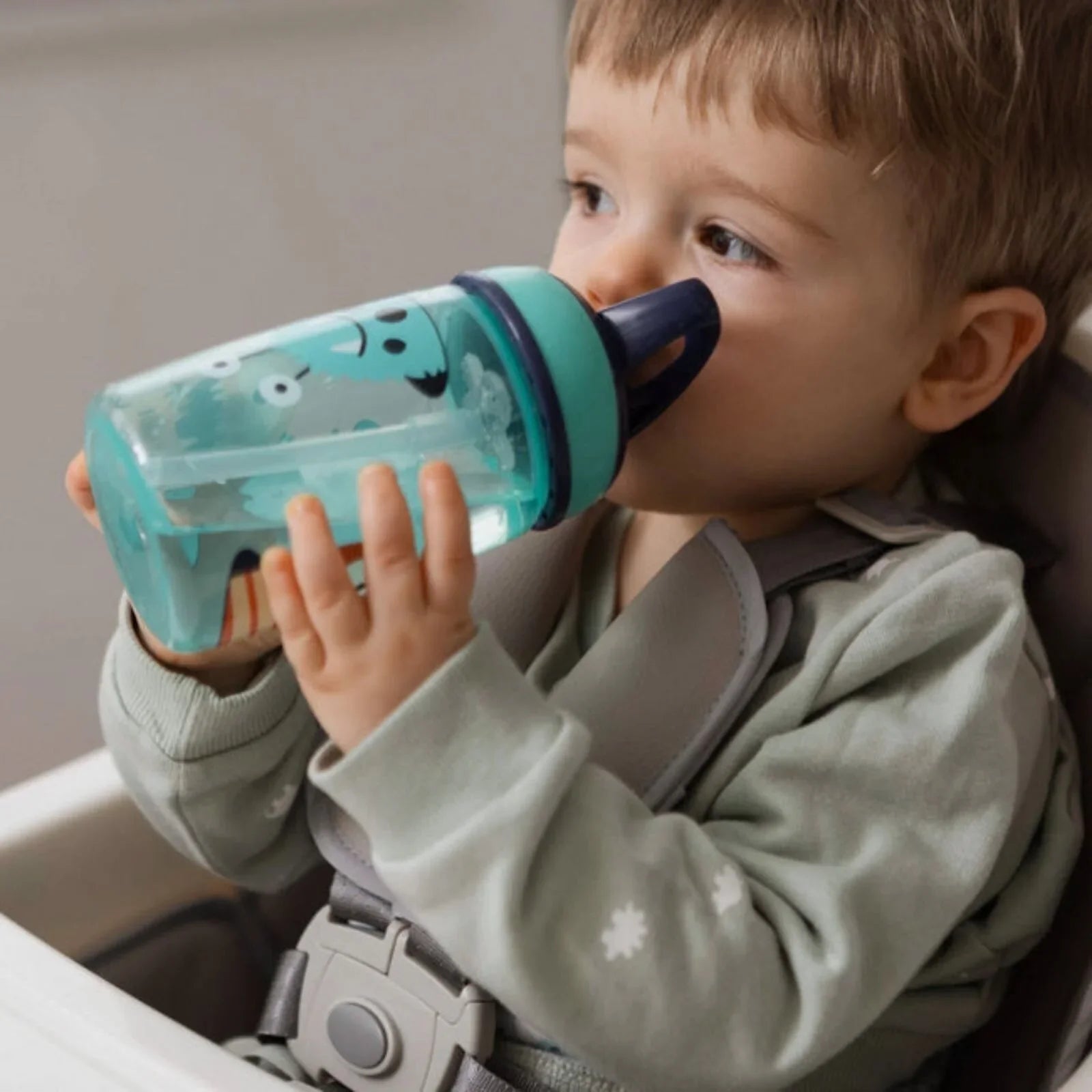 Nuby Mighty Swig Water Bottle Pack of 1 360ml - mezetto ebebek ebebek