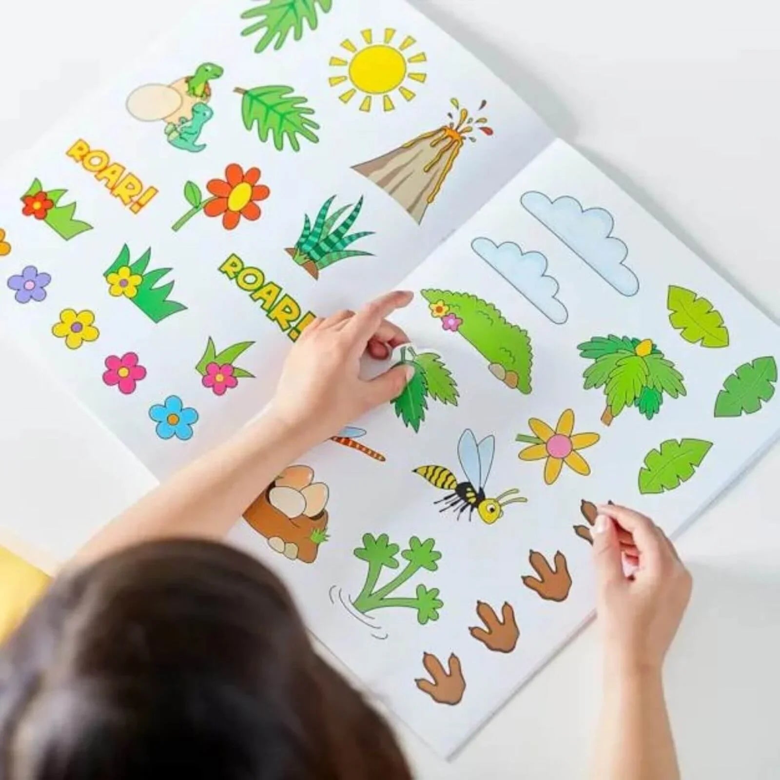 Orchard Toys Dinosaur Colouring Book - mezetto ebebek ebebek