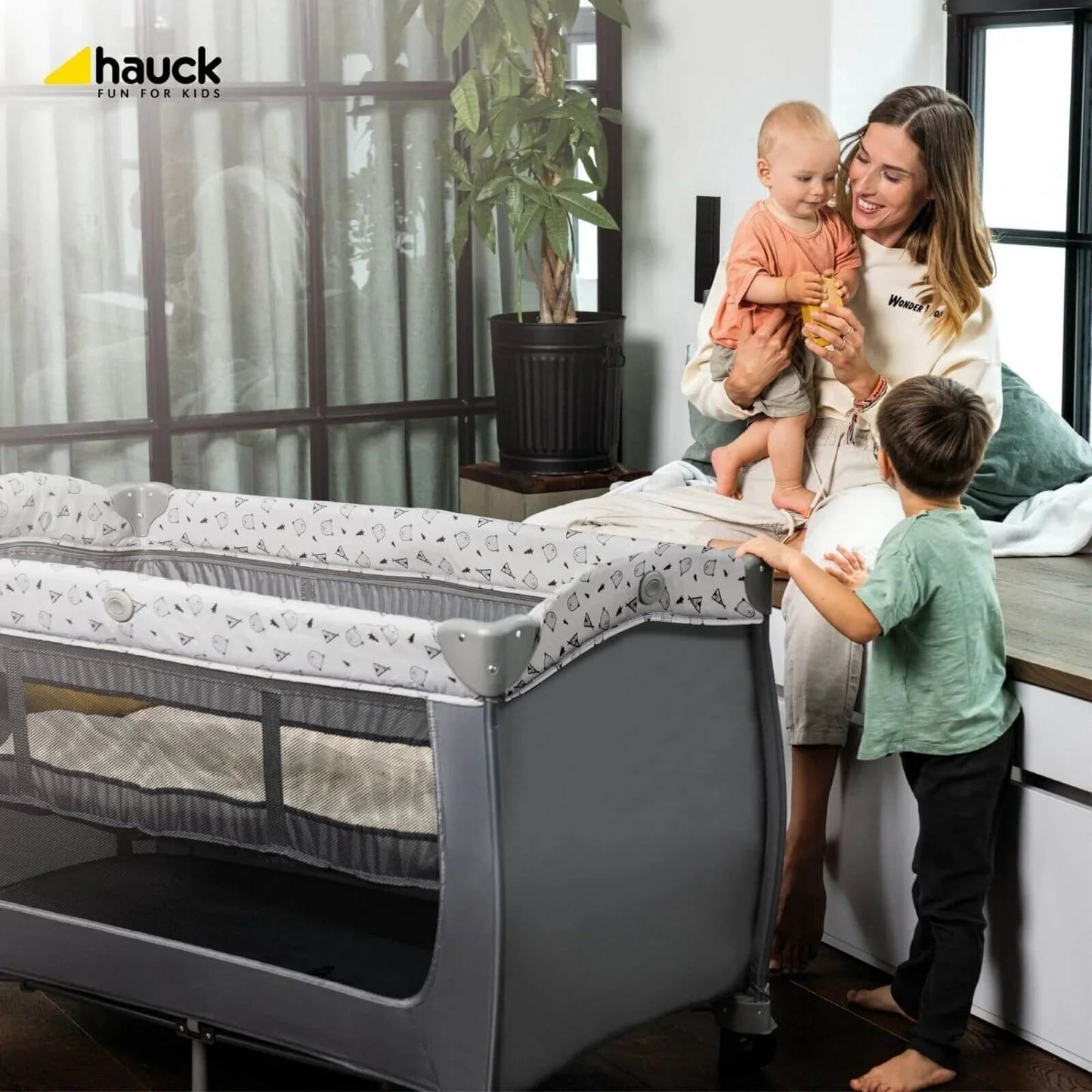 Outlet - Hauck Sleep N Play Center Bassinet Travel Cot & Playpen - Stars - mezetto ebebek ebebek