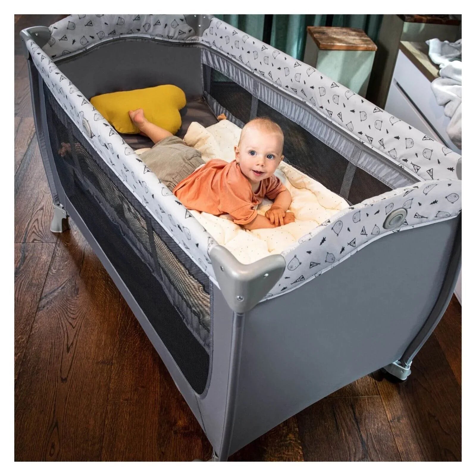 Outlet - Hauck Sleep N Play Center Bassinet Travel Cot & Playpen - Stars - mezetto ebebek ebebek