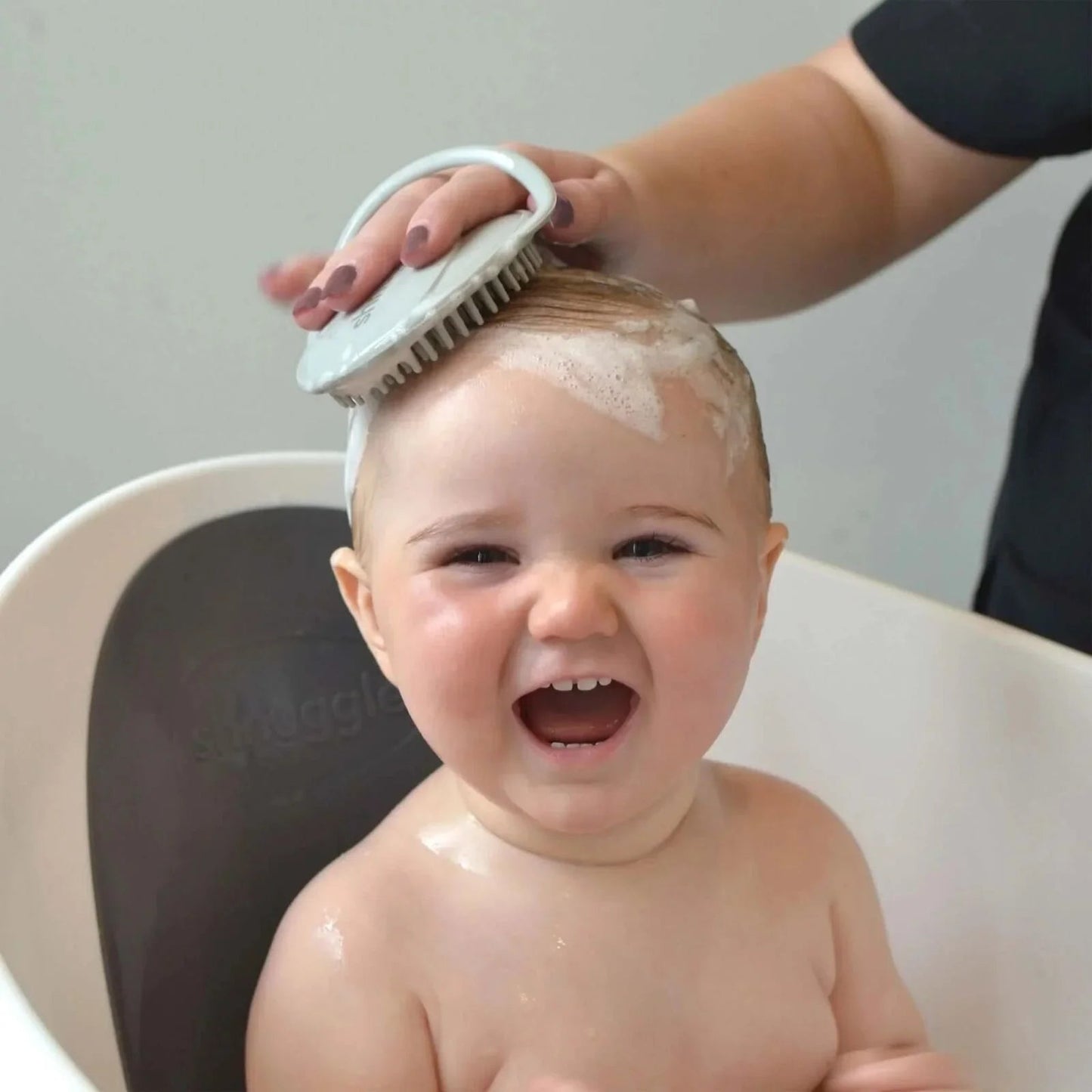 Shnuggle Baby Bath Brush Grey - mezetto ebebek ebebek