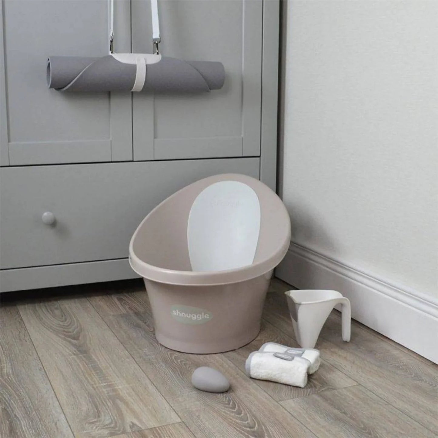 Shnuggle Newborn Baby Bath with Plug - Taupe - mezetto ebebek ebebek
