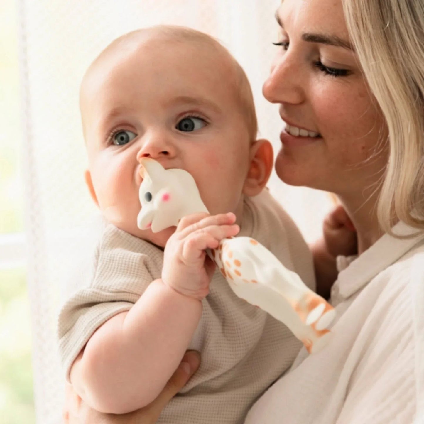 Sophie La Girafe Teether 12+ months - mezetto ebebek ebebek