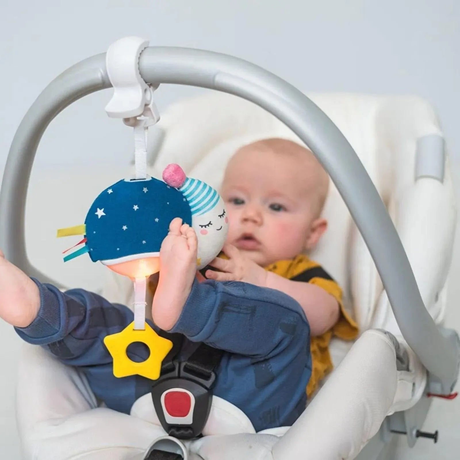 Taf Toys Musical Mini Moon - mezetto ebebek ebebek