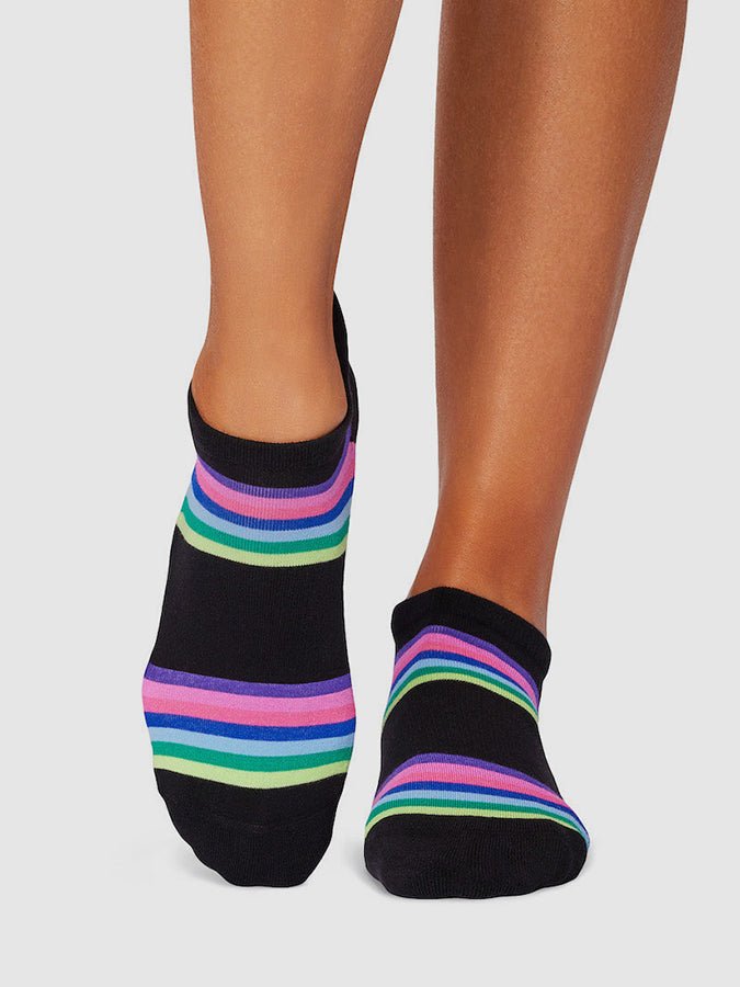 Tavi Savvy Grip Socks - mezetto Shopify Collective Yoga Studio Store