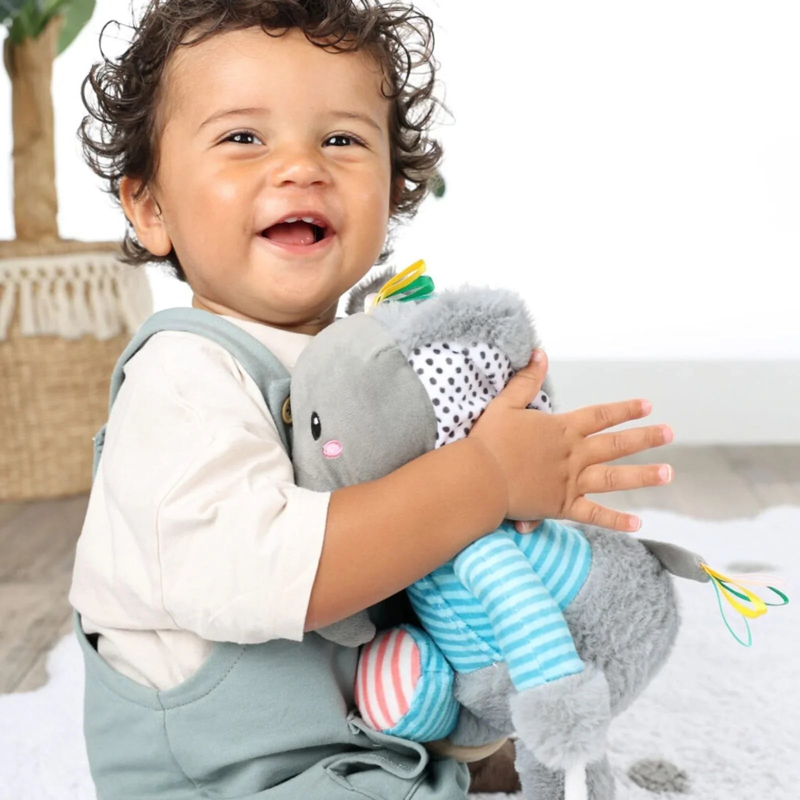 Tiny Talents Olfi Sensory Elephant - mezetto ebebek ebebek