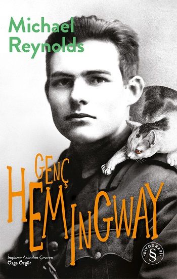 Genç Hemingway - Everest Yayınları Kitap