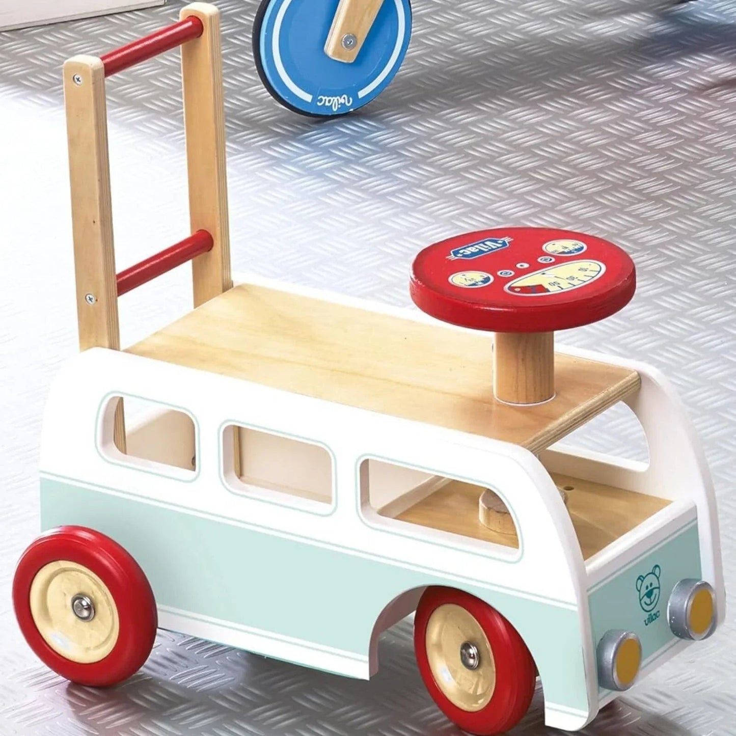 Vilac 2 - in - 1 Retro Wooden Camper Van - mezetto ebebek ebebek