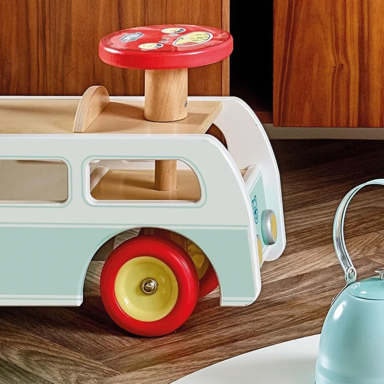Vilac 2 - in - 1 Retro Wooden Camper Van - mezetto ebebek ebebek