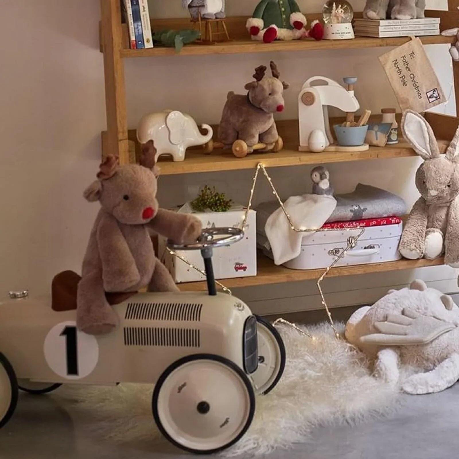 Vilac Ride On Metal Car Toy - Off White - mezetto ebebek ebebek