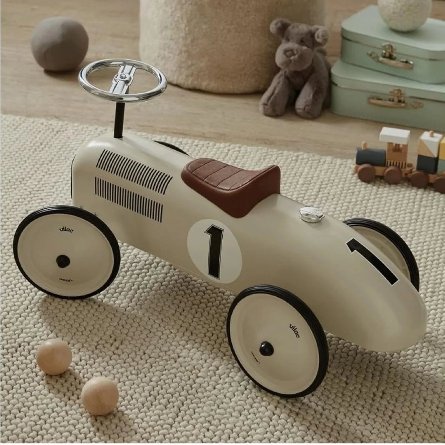 Vilac Ride On Metal Car Toy - Off White - mezetto ebebek ebebek